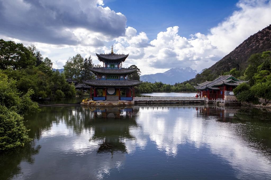 Black Dragon Pool in Lijiang