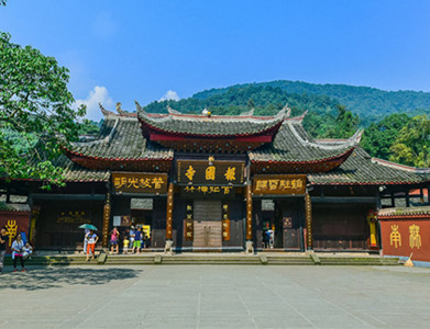 Baoguo Temple in Emeishan