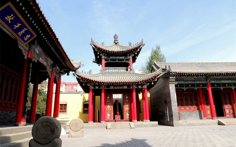Wenmiao Temple and Urumqi Museum Travel: Reviews, Entrance Tickets ...