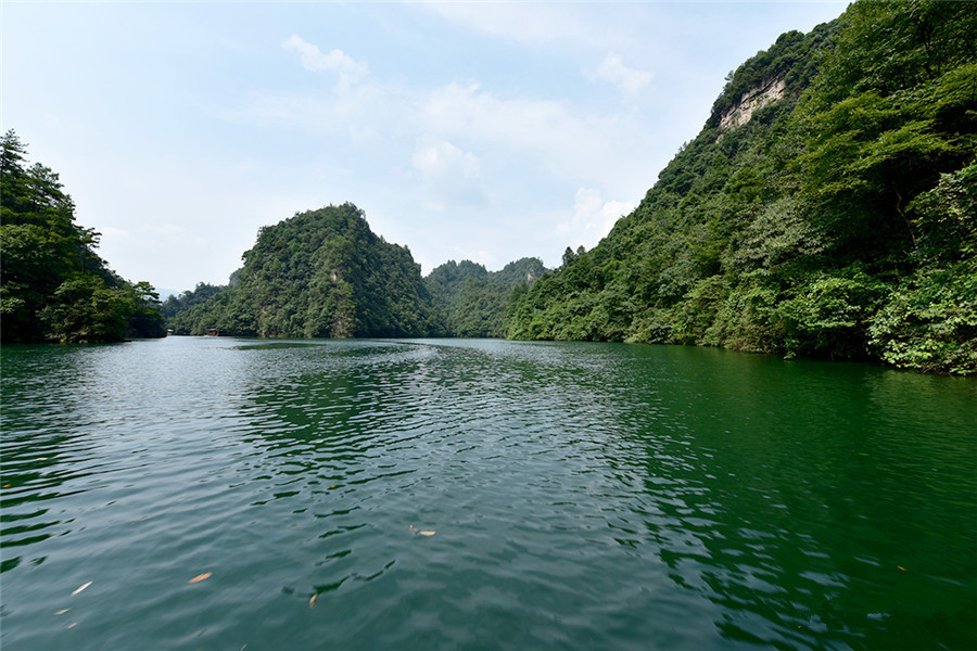 Baofeng Lake in Wulingyuan District, Zhangjiajie Travel: Reviews ...