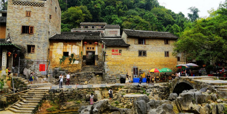 Huangyao Ancient Town in Zhaoping County Travel: Reviews, Entrance ...