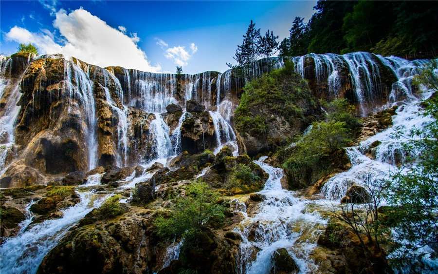 Pearl Shoal Waterfall in Jiuzhaigou, Aba Travel: Reviews, Travel Tips ...